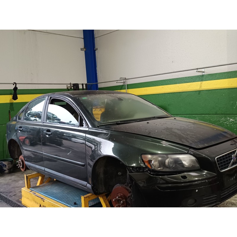 volvo s40 berlina del año 1950