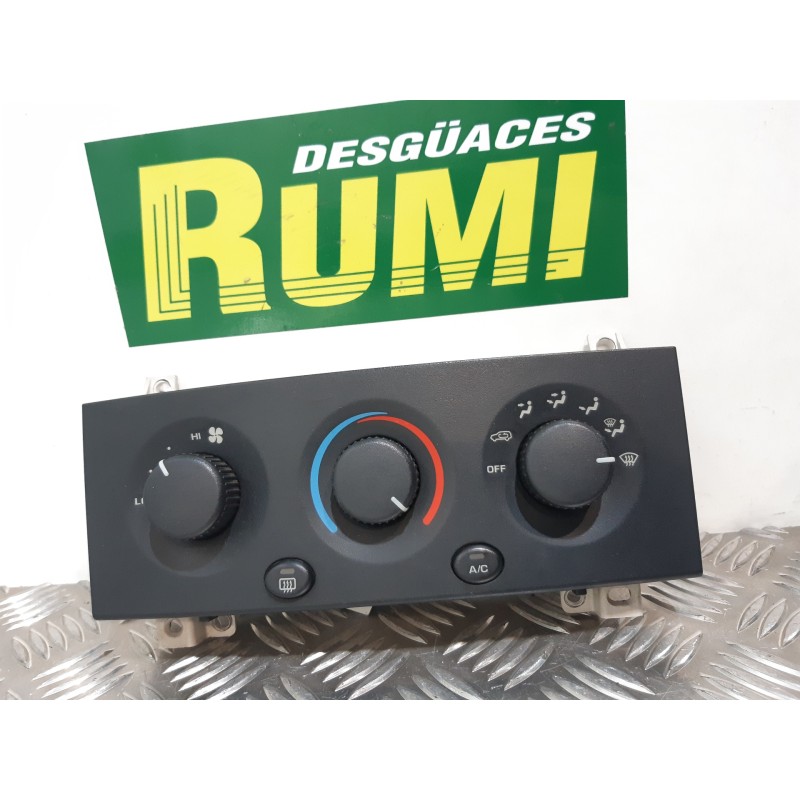 Recambio de mando calefaccion / aire acondicionado para jeep gr.cherokee (wj/wg) 3.1 td laredo referencia OEM IAM P55115904  