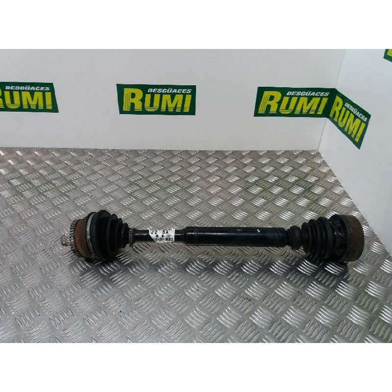 Recambio de transmision delantera derecha para volkswagen passat berlina (3b2) básico referencia OEM IAM 8D0407272BA  