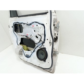 Recambio de puerta trasera izquierda para toyota verso active referencia OEM IAM   