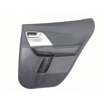 GUARNECIDO PUERTA TRASERA DERECHA 83322G5000 