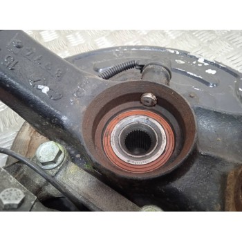 Recambio de mangueta delantera izquierda para volkswagen passat berlina (3b2) básico referencia OEM IAM 8D0407257  