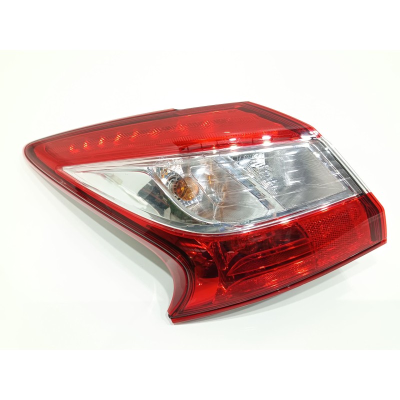 Recambio de piloto trasero izquierdo para nissan pulsar (c13) acenta referencia OEM IAM 22018066  