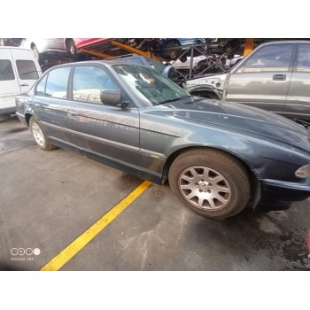 bmw serie 7 (e38) del año 2000