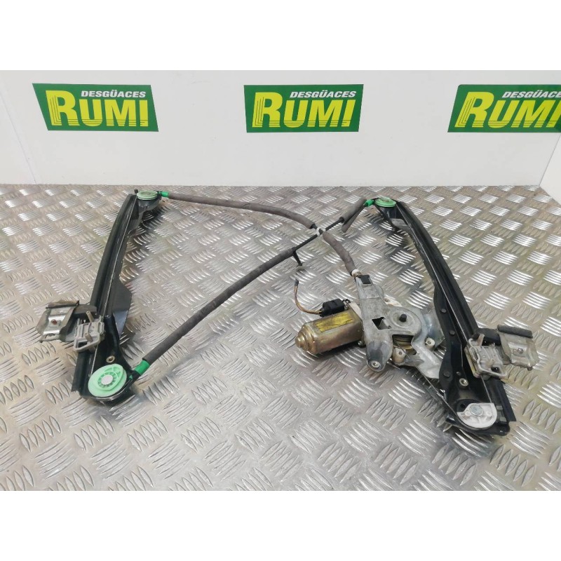 Recambio de elevalunas delantero derecho para ford focus berlina (cak) ambiente referencia OEM IAM XS4123200  