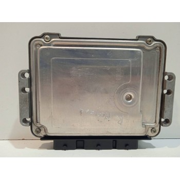 Recambio de centralita motor uce para renault megane ii berlina 5p dynamique referencia OEM IAM 8200310863  