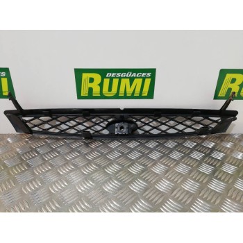 Recambio de rejilla delantera para ford focus berlina (cak) ambiente referencia OEM IAM 2M518200AGW A311621 