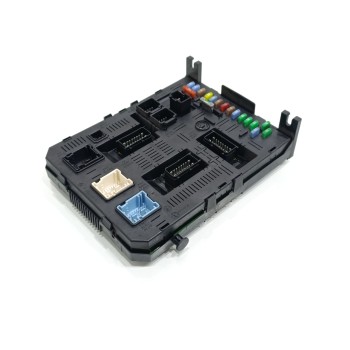 Recambio de caja reles / fusibles para citroën c4 berlina collection referencia OEM IAM 9661940480  