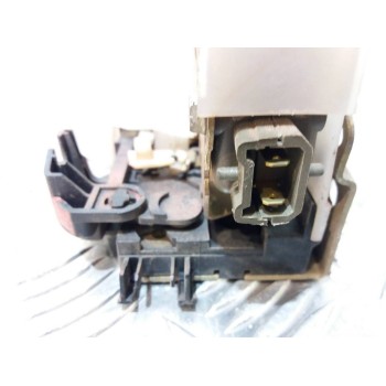 Recambio de cerradura puerta delantera derecha para renault megane i berlina hatchback (ba0) 1.9 d alize referencia OEM IAM   