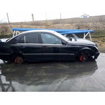 mercedes-benz clase c (w203) berlina del año 2000