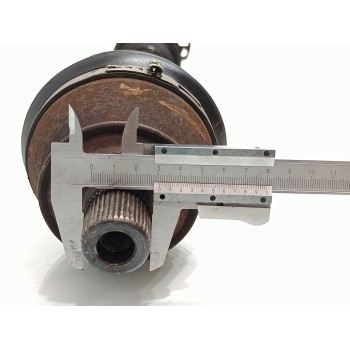 Recambio de transmision delantera derecha para audi a6 berlina (4f2) 2.4 referencia OEM IAM 4F0407272G  