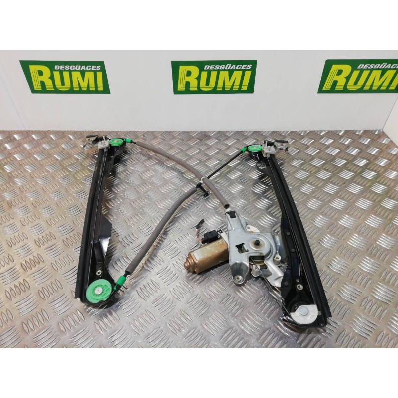 Recambio de elevalunas delantero derecho para ford focus berlina (cak) ambiente referencia OEM IAM XS4123200  