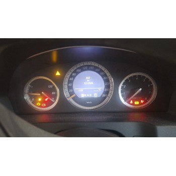 mercedes-benz clase c (w204) berlina del año 2008