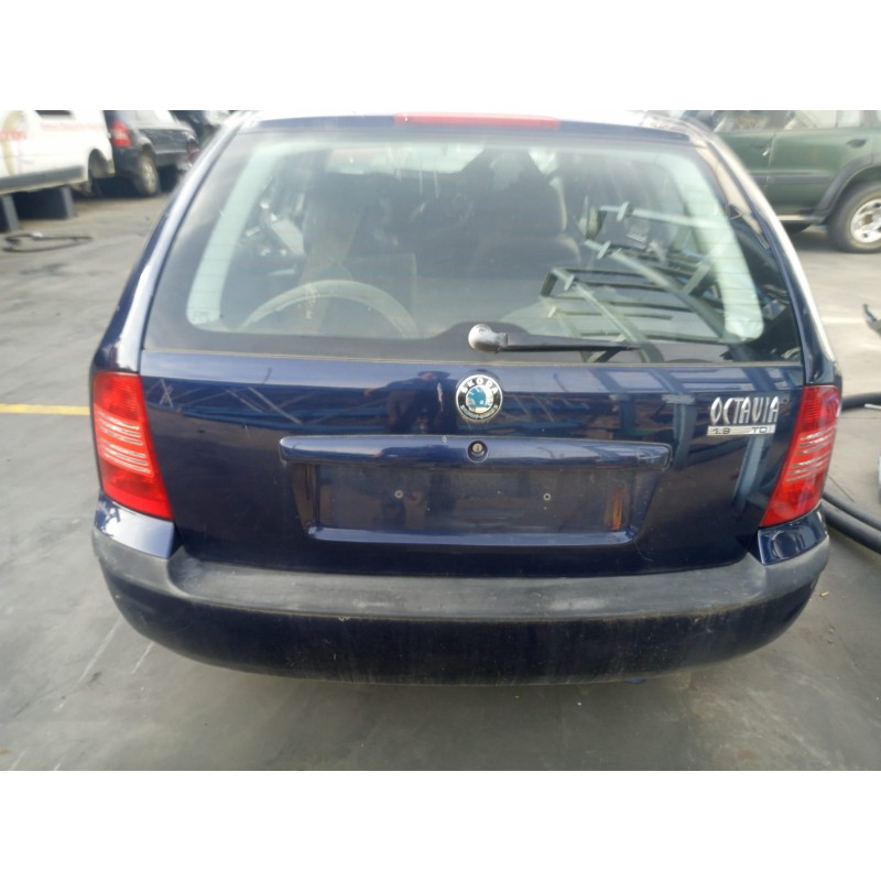 skoda octavia combi (1u5) del año 2000