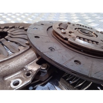 Recambio de kit embrague para nissan micra (k12e) acenta referencia OEM IAM   