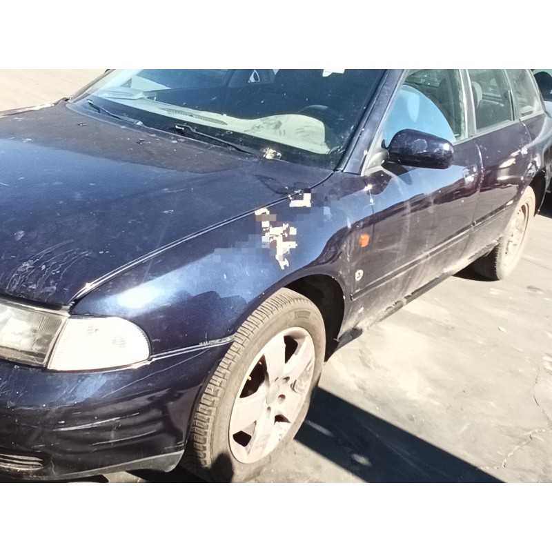 AUDI A4 AVANT (B5)