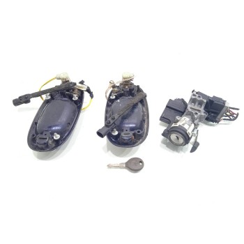 Recambio de juego bombines para chrysler voyager (gs) 2.5 turbodiesel referencia OEM IAM P04686363AC  