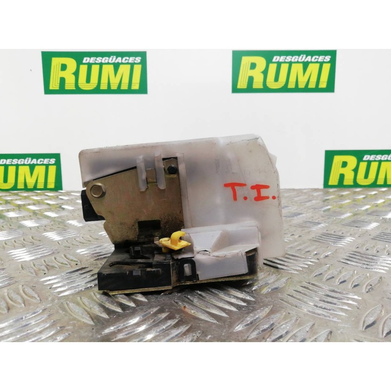 Recambio de cerradura puerta trasera izquierda para renault scenic (ja..) 1.9 dci century referencia OEM IAM   