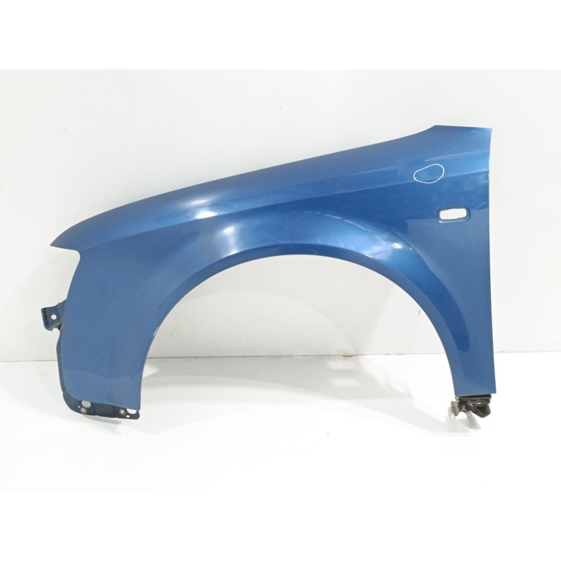 Recambio de aleta delantera izquierda para audi a4 berlina (8e) 1.9 tdi (96kw) referencia OEM IAM   