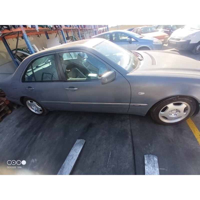 mercedes-benz clase e (w210) berlina diesel del año 1999