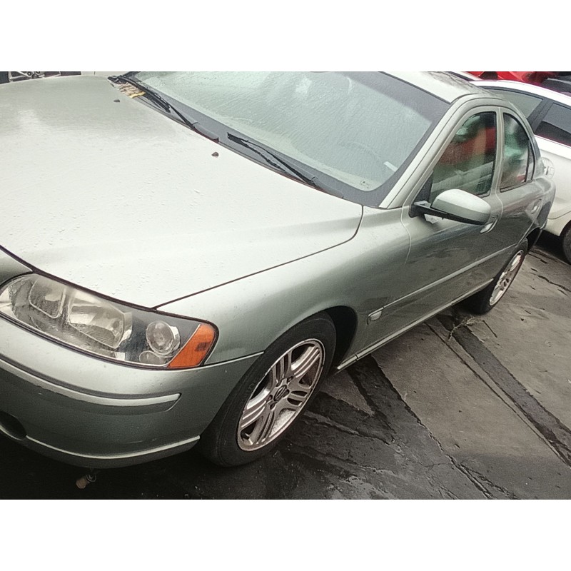 volvo s60 berlina del año 2006