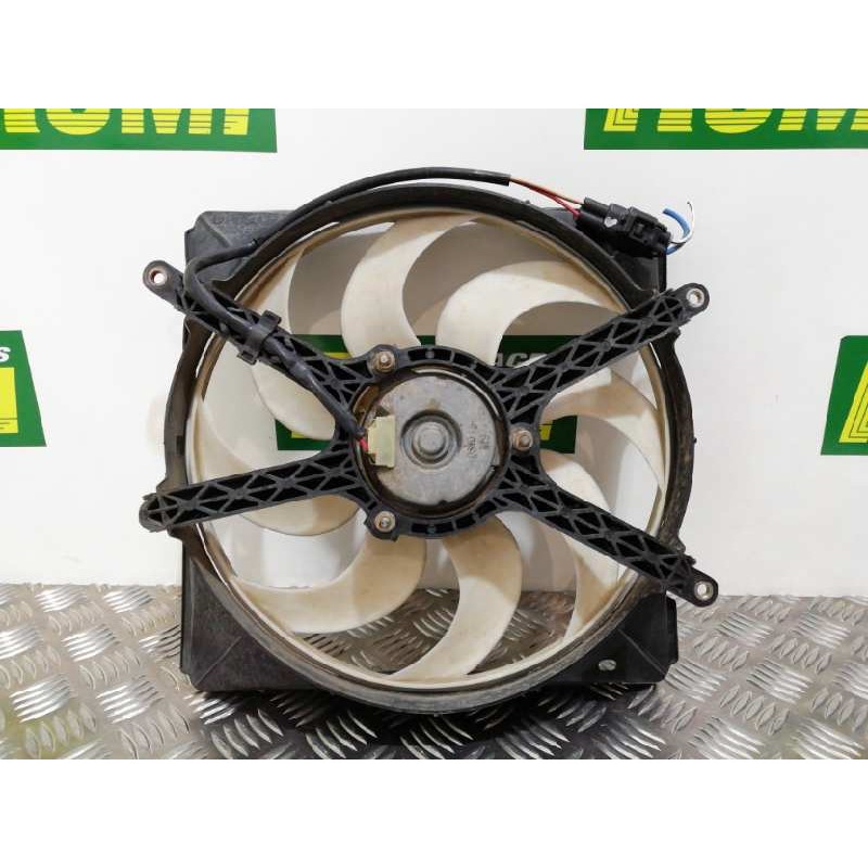 Recambio de electroventilador para toyota avensis berlina (t 22) 1.6 luna (4-ptas.) referencia OEM IAM 3135103223  