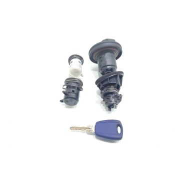 Recambio de juego bombines para fiat punto berlina (188) 1.2 8v referencia OEM IAM   