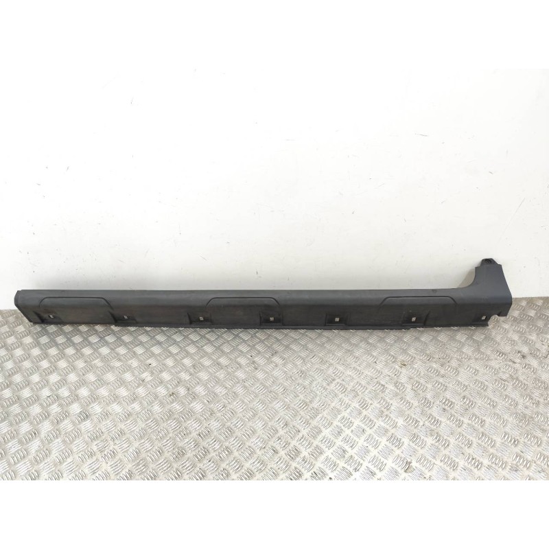 Recambio de faldon lateral para dacia sandero iii referencia OEM IAM 764190814R  