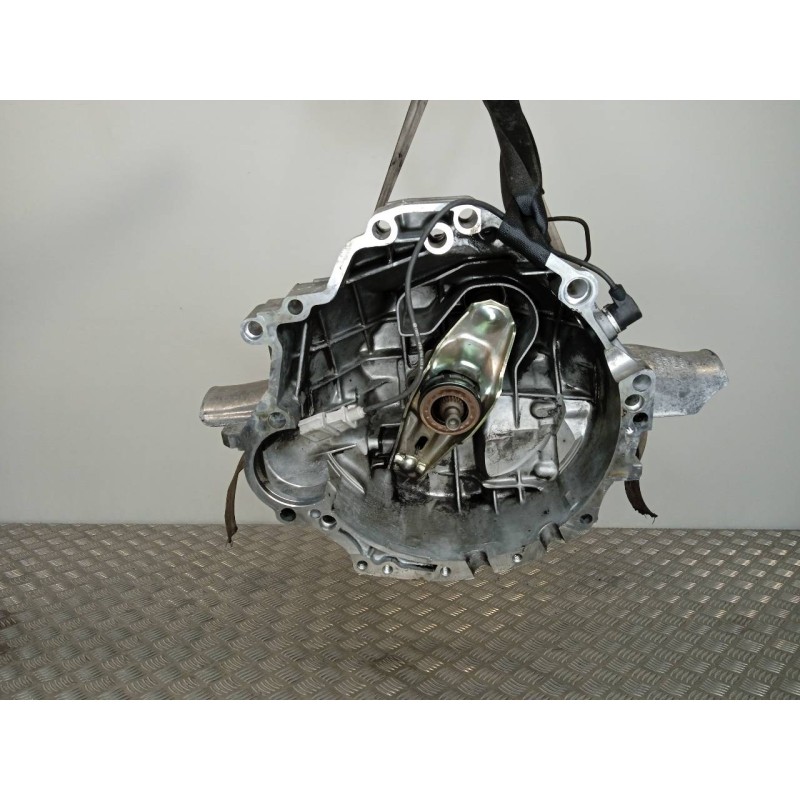 Recambio de caja cambios para audi a6 berlina (4b2) 2.4 (121kw) referencia OEM IAM DWK  