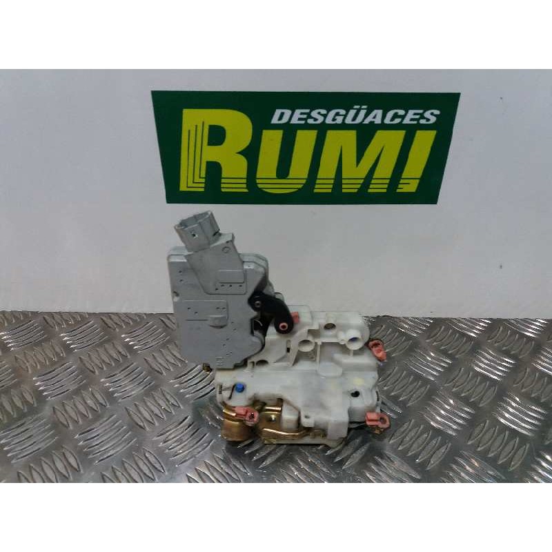 Recambio de cerradura puerta delantera izquierda para nissan primera berlina (p11) básico referencia OEM IAM   