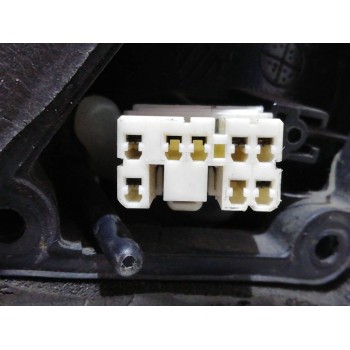 Recambio de retrovisor derecho para kia carnival td ls travel referencia OEM IAM 012107  