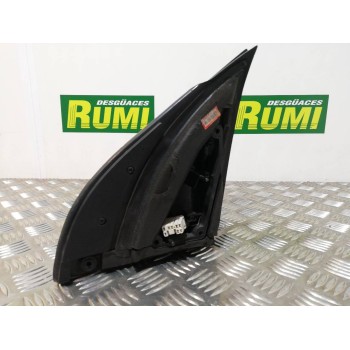 Recambio de retrovisor derecho para kia carnival td ls travel referencia OEM IAM 012107  