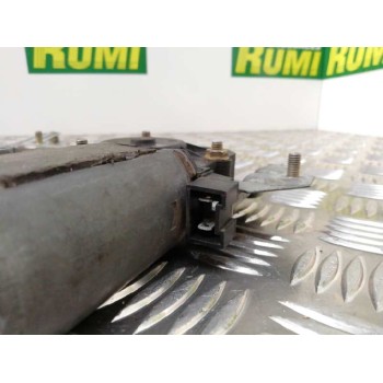 Recambio de elevalunas delantero derecho para peugeot 205 berlina 1.8 d generation referencia OEM IAM   