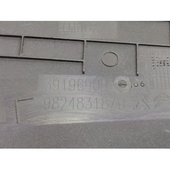 Recambio de moldura para opel corsa f gs line referencia OEM IAM 39196909  