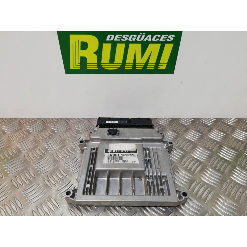 Recambio de centralita motor uce para hyundai i20 classic referencia OEM IAM 9001040380KD 3911003256 GPBB52DF805000