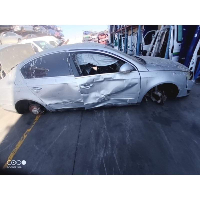 VOLKSWAGEN PASSAT BERLINA (3C2)