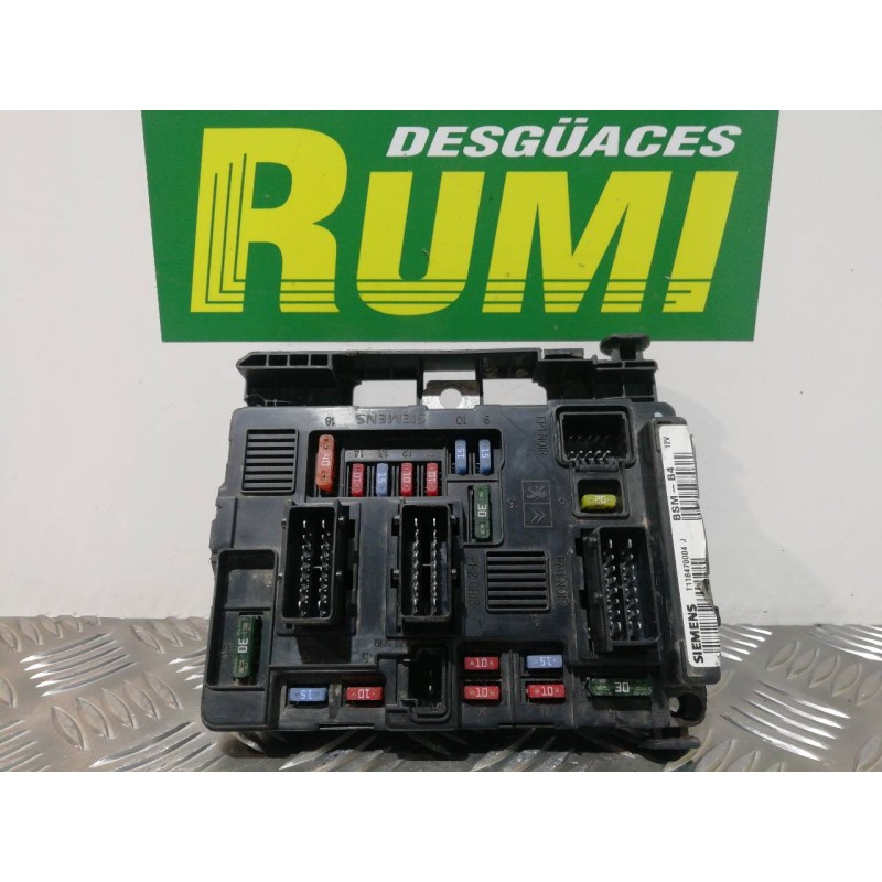 Recambio de caja reles / fusibles para citroën c3 1.4 hdi exclusive referencia OEM IAM 96434987800 96434987800 BSMB4