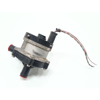 Recambio de bomba agua para kia niro drive referencia OEM IAM 369002B000  