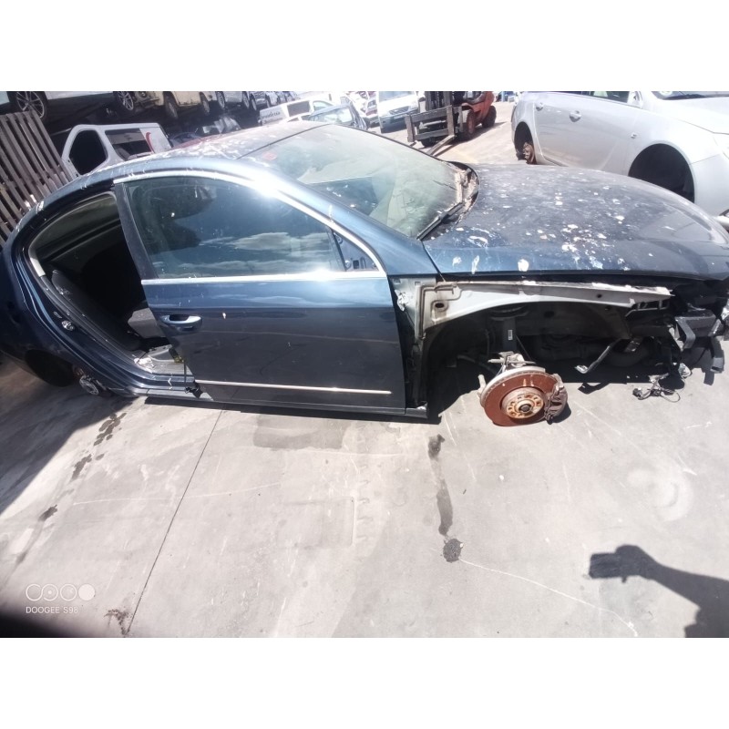 VOLKSWAGEN PASSAT BERLINA (3C2)