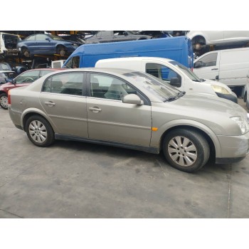 opel vectra c berlina del año 2003