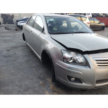 toyota avensis berlina (t25) del año 2007