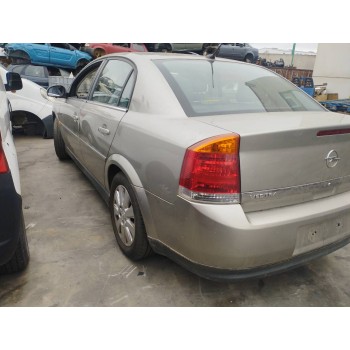 opel vectra c berlina del año 2003