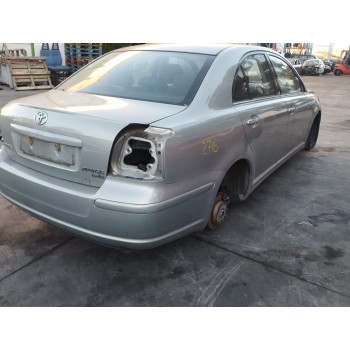 toyota avensis berlina (t25) del año 2007