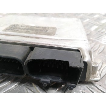 Recambio de centralita motor uce para audi a4 berlina (b5) 1.8 referencia OEM IAM 8D0907558E 0261204805 