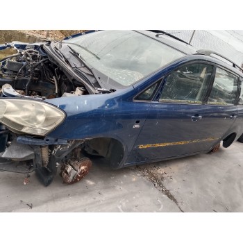 toyota avensis verso (m20) del año 2001