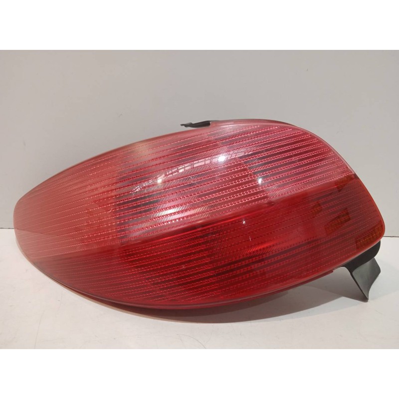 Recambio de piloto trasero izquierdo para peugeot 206 berlina xn referencia OEM IAM 2531G  