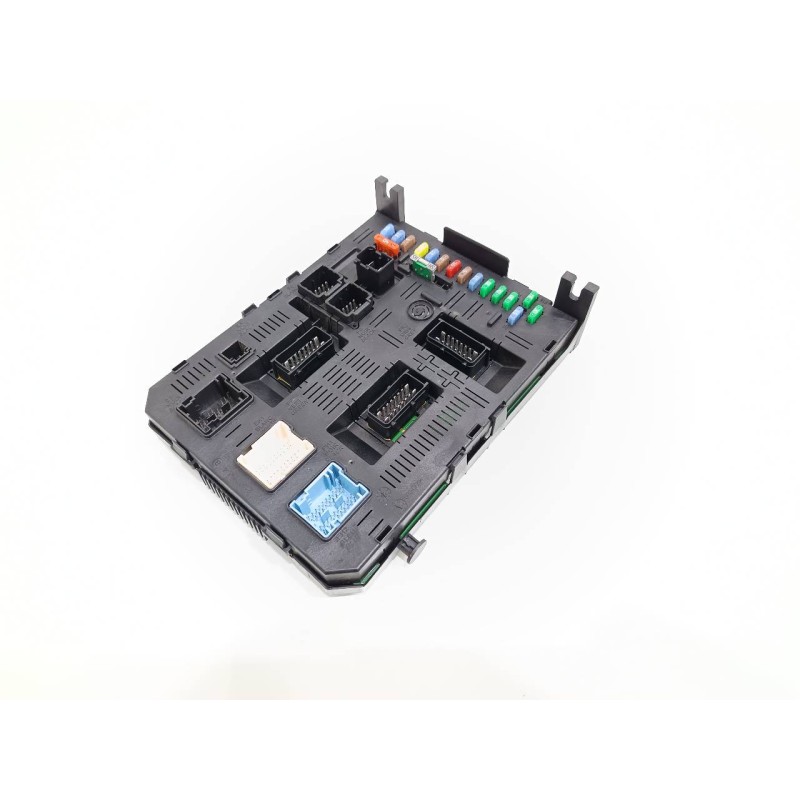 Recambio de caja reles / fusibles para citroën c5 berlina exclusive referencia OEM IAM 9661940480  