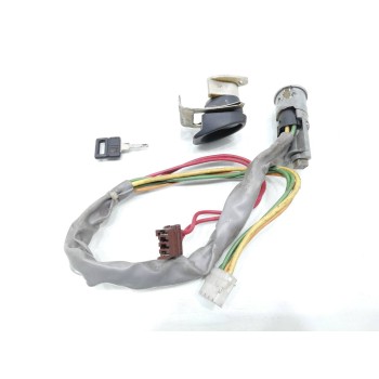 Recambio de juego bombines para peugeot 205 berlina 1.1 mito referencia OEM IAM   