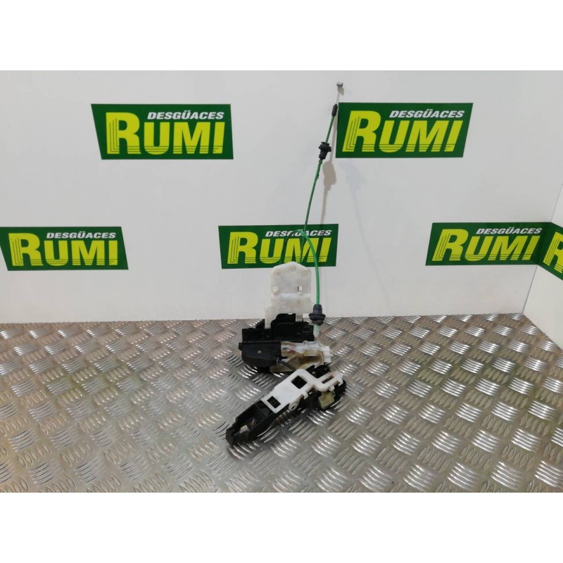 Recambio de cerradura puerta delantera izquierda para hyundai i30 style referencia OEM IAM   