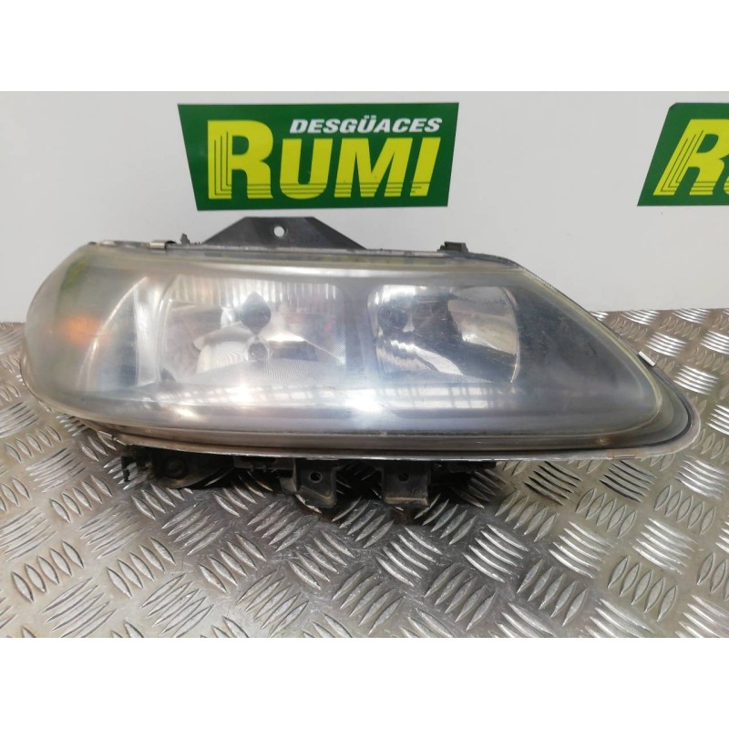 Recambio de faro derecho para renault laguna (b56) 1.9 dci rxe referencia OEM IAM 14942000R  